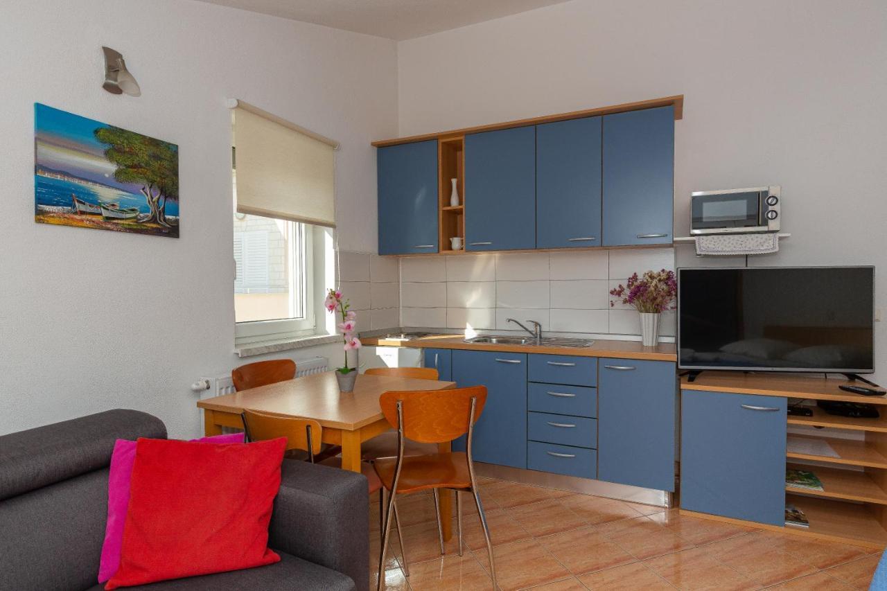 Apartments Dalmata Biograd Na Moru Exterior photo