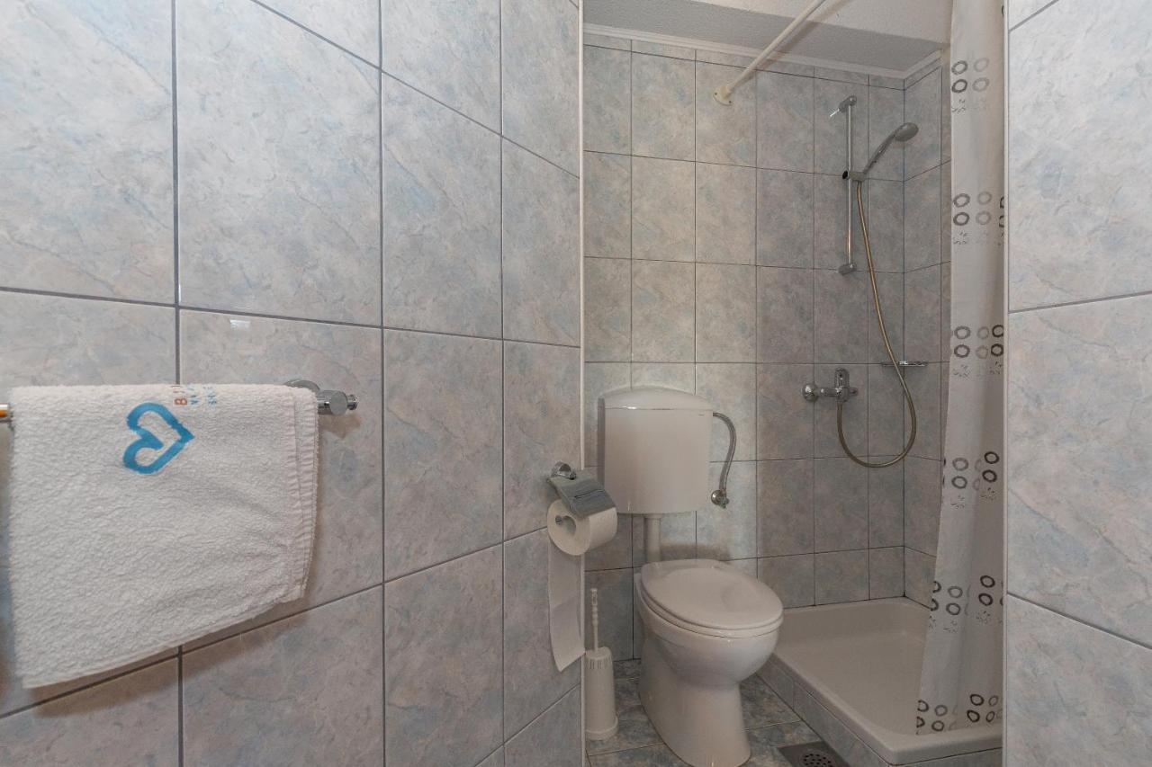 Apartments Dalmata Biograd Na Moru Exterior photo