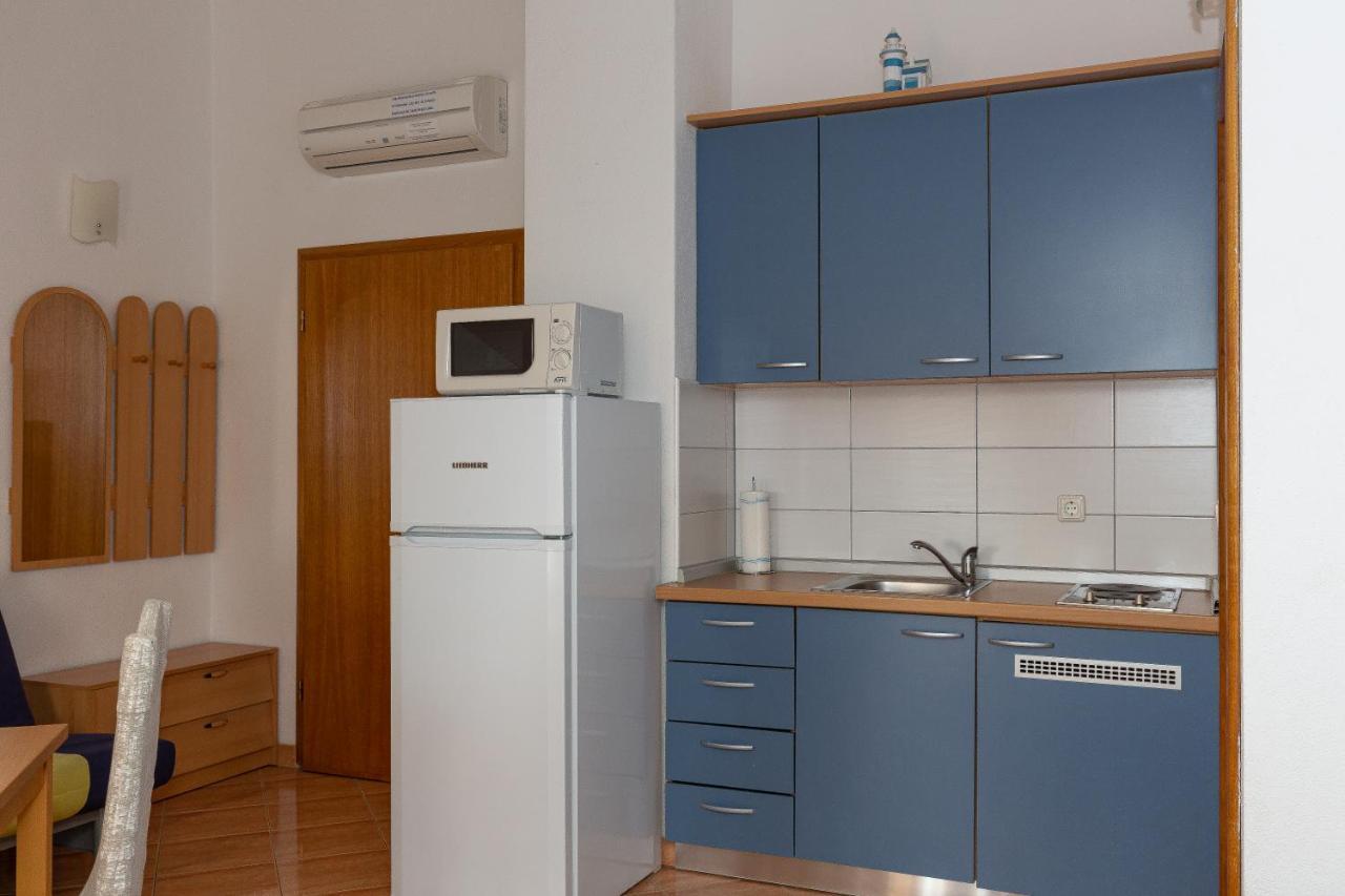 Apartments Dalmata Biograd Na Moru Exterior photo