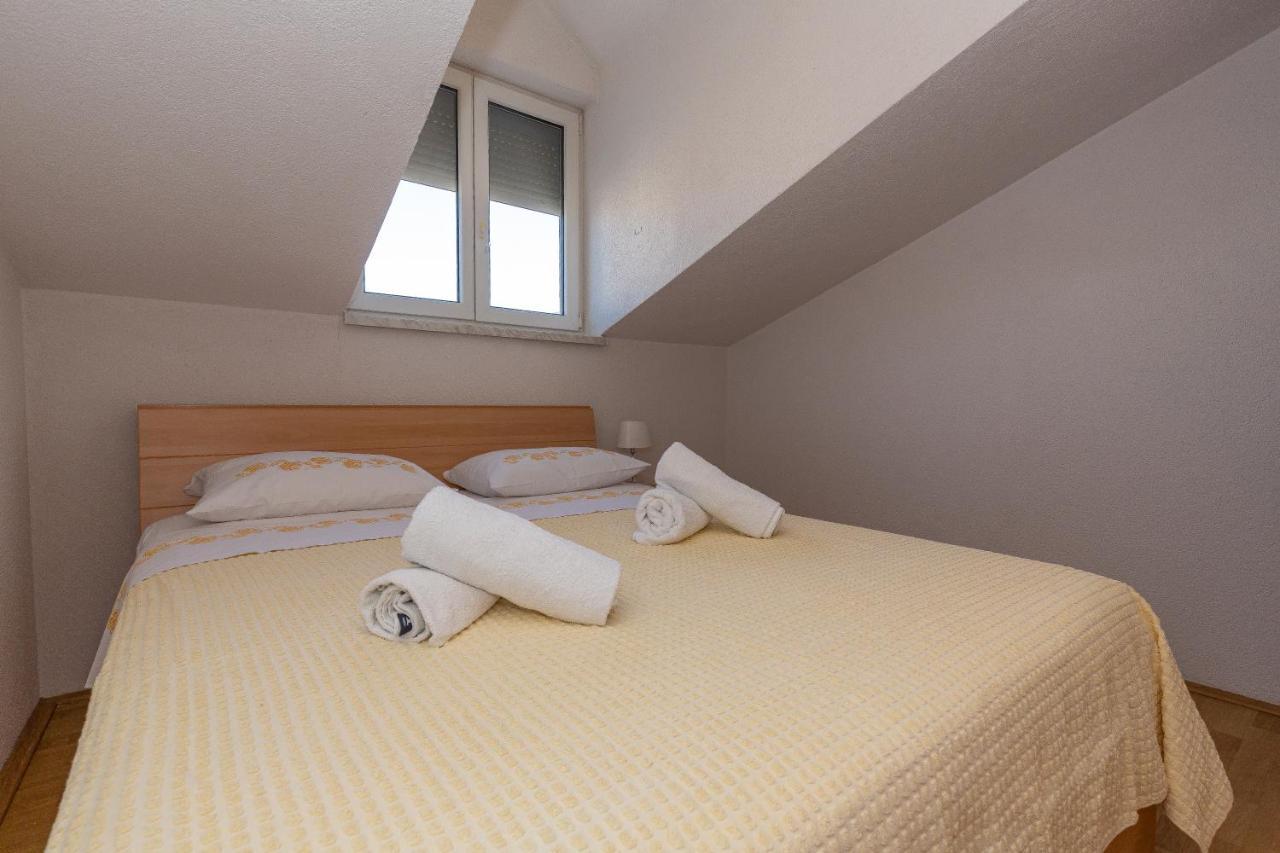 Apartments Dalmata Biograd Na Moru Exterior photo